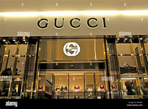 GUCCI : 14 boutiques de mode en France. 